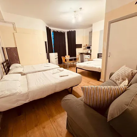 Hotel Anwar House